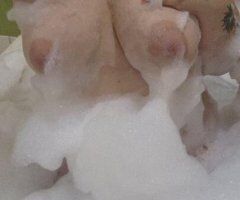 Harrisburg escorts - bubbly babe made to please *outcall only*