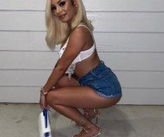 Sexy & Seductive - Image 7