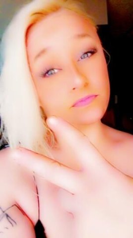 💯👋🏼 Gloryhole is open🌑 I need more content from my side of the hole! or maybe you just need a 🫦Kimmi Kwicky🔥 Hour or gove - 1