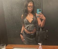 TWO GIRL AVAILABLE🍫🍭YOUNG THICK SWEET TREAT🍭🍫 deals💗 - Image 3
