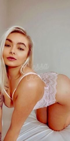 AVAILABLE NOW ⏭ 5 ⭐ Reviewed, Low Volume 🎀 Blue-Eyed Bombshell👅 - 1