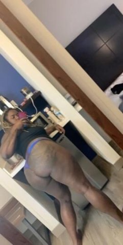 New In Town 💕 100% Girl In Pics 😘 available now 🤪Sloppy Toppy 🤑 My Place Or Yours - 1
