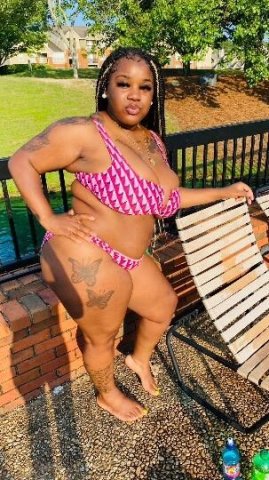 Thicksumm In town Read Bio - 1