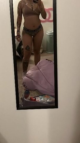 Foreign College girl looking to fulfill your foreign fantasy, you found me! *Text for donations ONLY*No GFE* AVAILABLE NOW !!! in call*NO BB ANYTHING* Pretty Feet* IN CALLS OR CAR DATES available - 1