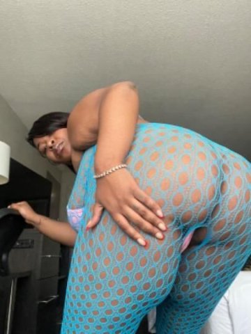 CATCH ME WHILE YOU CAN bbw baddie🪷♥ throat god 💕IN/ OUTCALL SPECIAL // I PULL UP FASTER THAN DOORDASH ☎ - 1