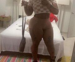 lightskin big booty incall only - Image 2