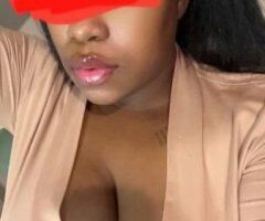 Bronx escorts - Voluptous juicy goodness ready to buss all on you 🍒