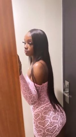THROAT GODDESS 😘Sexxy Classy and Wet💦and Fun👅Friendly ✔Available - 1
