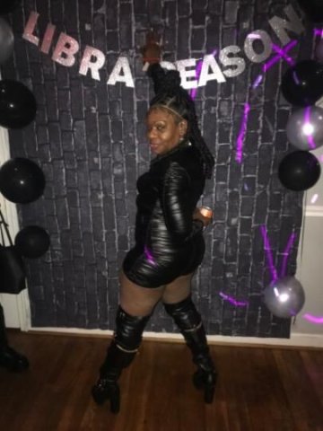 SPECIALS$$$$$ tonight /$!HUNGRY 😋FREAKY and DRIPPING WET ,,,💦WAITING FOR 👉U🥑👅💸💵SEXY 👙💅🏽And SEDUCTIVE W/FETISHS💋🦶💄💋👠$$$$CUM 👀 ME - 1