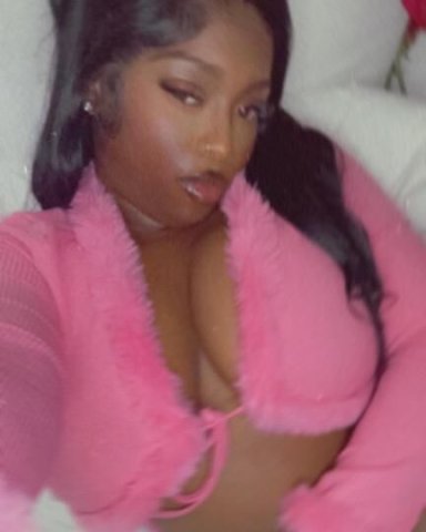 A fantasy to fulfill your needs 😍 24/7 live - 1