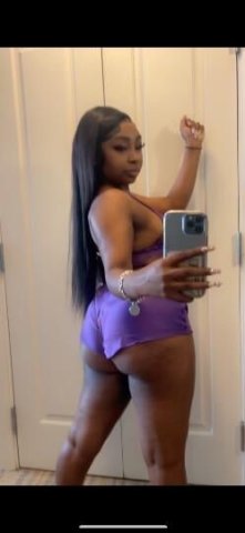 HEY DADDY💕 CUM SEE ME 😉THE BEST KOREAN AND ISLANDER MASSUASE IS IN TOWN 💓🥰💋🍑💦 - 1