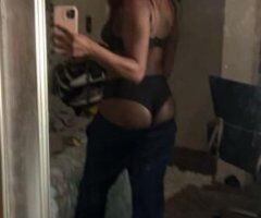 Colorado Springs escorts - Head Doc👅🥵 Cum see me ! Always wett for u💦