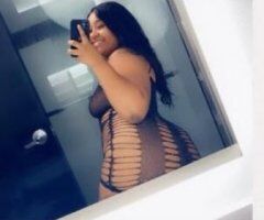 THICK AND JUICY PHAT COOCHIE 💦😻BEST KEPT SECRET 🤫🤐 SNEAK AWAY AND COME PLAY - Image 6