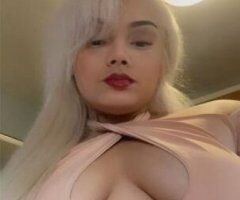Sexy Renni - Image 3