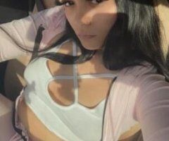Sexy Renni - Image 5