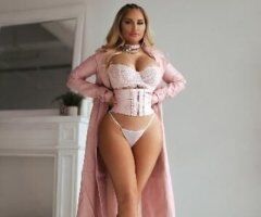 Onlyfans Model from 🇨🇦 • Bianca White - Image 3