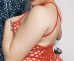 Young Hot Milf Yummy E - Image 6
