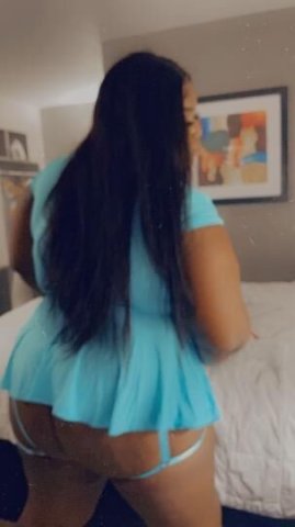 BigBootySlut❤ComeWatchMeSquirt🤤 - 1