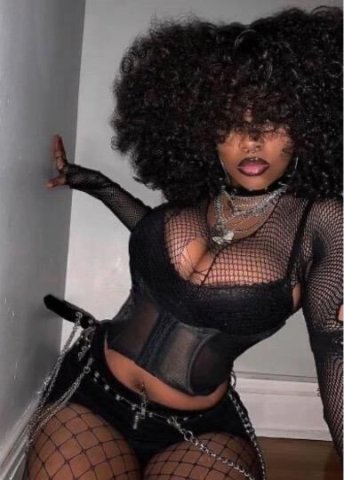 pretty young thick princess 💋come hang out - 1