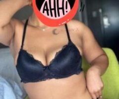 YOUNG HOTTTT WETTT AND HORNYYY 🤪🤪 - Image 3