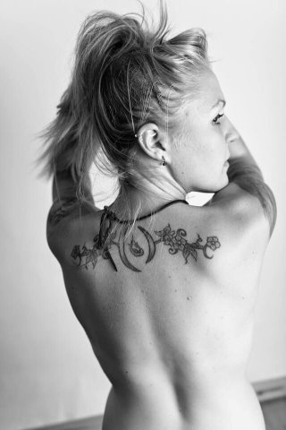 ***OUTCALLS*** All Natural Blonde Tattoos Thick Thighs - 1