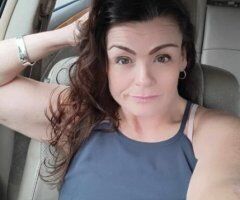 Sexy,MILF, at your service - Image 2