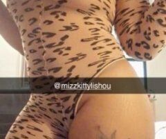 mizzkitty the one and only 3 holes available - Image 6