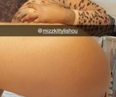 mizzkitty the one and only 3 holes available - Image 3