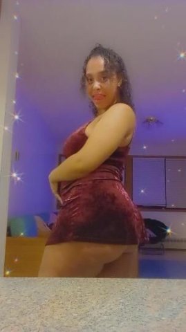 💦 Come have some fun with a slick thick carmel princess 👑 - 1