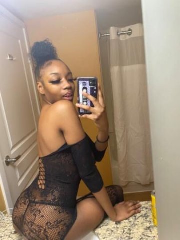 EVERYTHING YOU BEEN LOOKING FOR 🍫💋💦 CUM PLAY 🤭 NEW IN TOWN 💋🫧✨ LETS HAVE SOME FUN 🧚🏾♀ - 1