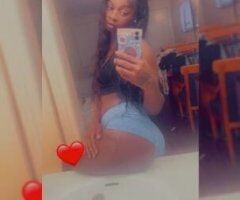 Bakersfield escorts - 💦Juicy little 🌸Kitty💦 Come join me