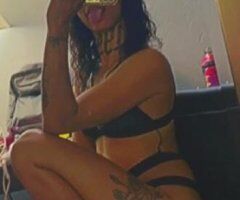 Des Moines escorts - 🔥 SLIMM PETITE EXOTIC YOUNG SEXY AVAILABLE 🥰🌹