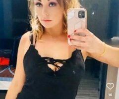 thick titties, perfect ass and shaped like an hour glass - Image 9
