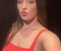 Pretty Thick Blue Eyed White Girl Ready To Fulfill Your Fantasies 💦 - Image 2