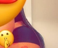 i have a Tight P***y Wet 💦💦 - Image 3