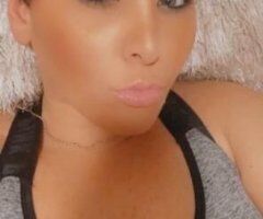 IM THE ONLY EXOTIC THROAT GOAT WITH A PUSSY THAT SQUIRTS ON DEMAND💦 😛 SATISFYING YOU WILL ALWAYS BE MY MAIN PRIORITY! - Image 2