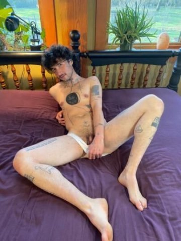 Sexy FTM Available Monday for Massage and Full service - 1