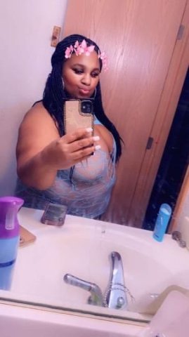 Head & pussy specials incall only - 1