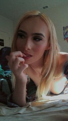 love sucking dick hope it can be yours 👀💕 - 1