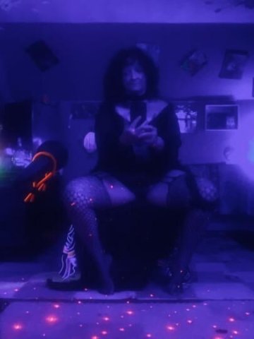 💦💦Squirter.Cougar,Multi Orgasms, Tight Pussy, Deep Throat that Swallows - 1