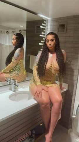 100% Real Photos - 1