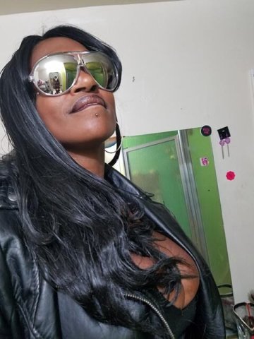 SEASONED, SEXY, NAUGHTY & READY💗available for your desires ✅ - 1