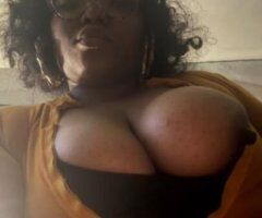 Buffalo escorts - party and play with mrs buns of fun