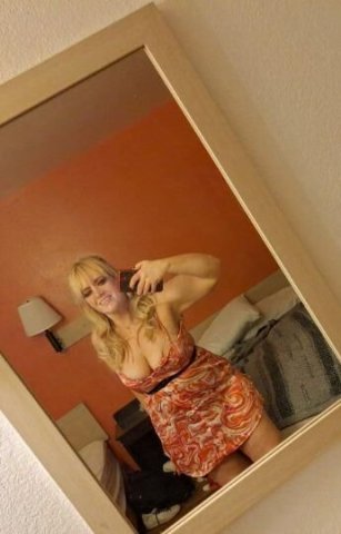 looking for a perm room to rent or car - 1