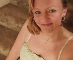 Eastern Kentucky escorts - Bangin' Country Girl Just Wants to Cum