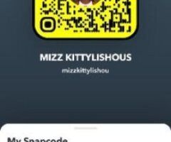 mizzkitty the one and only 3 holes available i can verify Google meet or snap - Image 4