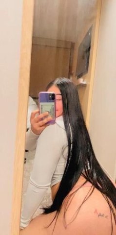 sexi latina nueva en la ciudad🤤😈 - 1