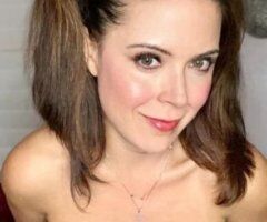 Newport News escorts - 💦😋40 Years Very Innocent Older Mom💦😋