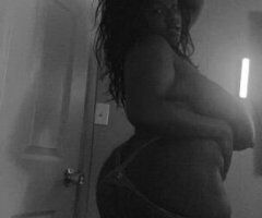Omaha escorts - CUM GET IN W ME DADDY