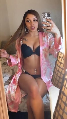 WETT GODDESS 💦💦 NEW IN TOWN - 1